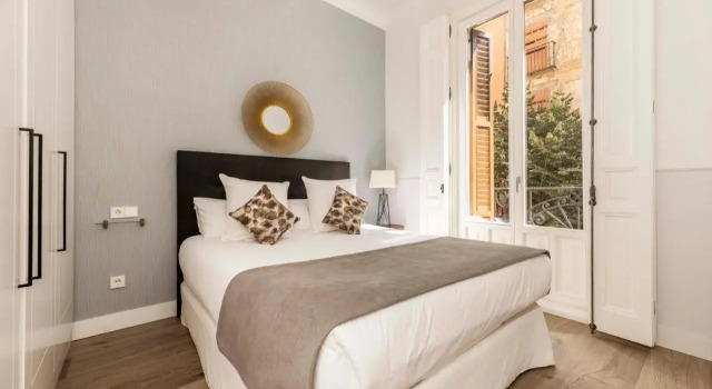 Madrid 1915 Private Suites, Забронировать Отель центр города Мадрид, рядом с Los Caños del Peral