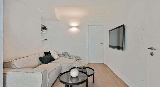 Stunning fully renovated apartment with panoramic sea-view in 't Zoute with 2 parkings, Prenota Appartamento Hotel a Fiandre Occidentali con parcheggio, Parcheggio