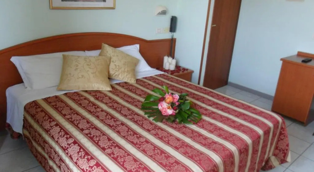Hotel Cavalli, Забронировать Отель Каттолика Побережье Римини