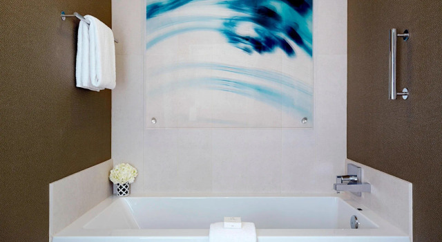 Четырёхместный номер Standard JW Marriott Minneapolis Mall of America