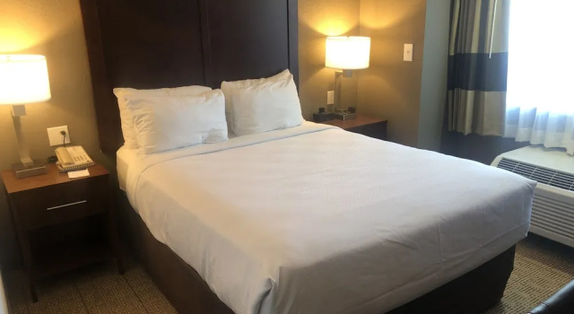Microtel Inn & Suites by Wyndham Aztec, Varaa Mini-hotelli Aztec New Mexico