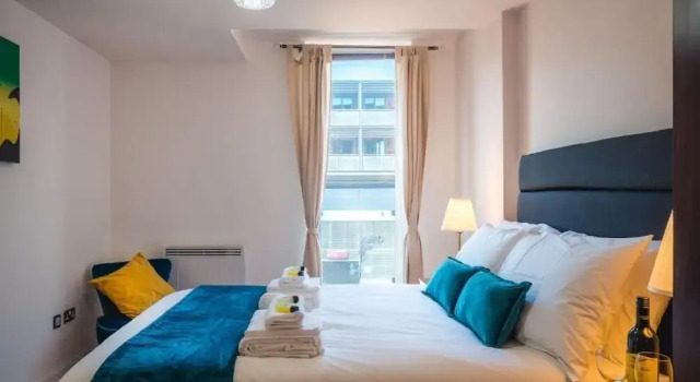 Апартаменты Deluxe Inners City Apartments -On Suites