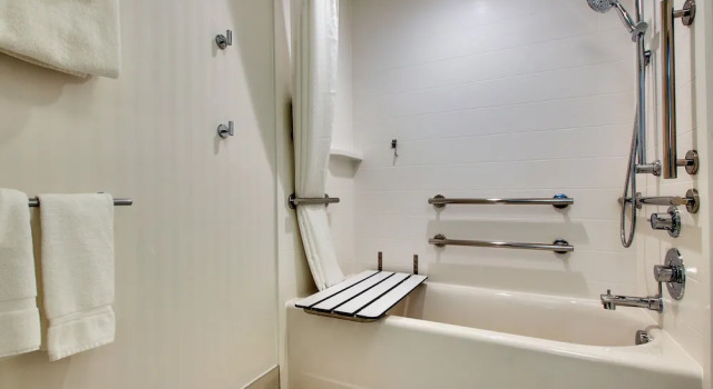 Люкс Holiday Inn Express & Suites Findlay North by IHG
