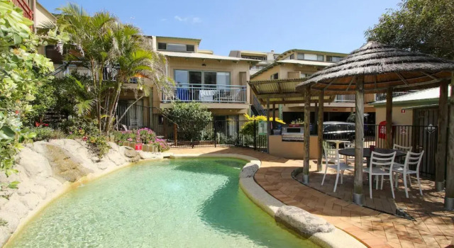 The Dunes + 100M To Beach + Pool + Exceptional Location