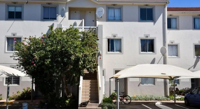 Sea and Mountain View Apartment