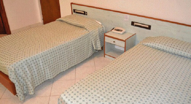 Hotel Paradiso, Book Hotel 3-stjernede hoteller i Celano, 3*