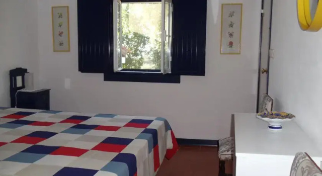 Casal Novo, Rezervovat Hotel Hotely v Oeste s parkováním, Parkování