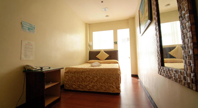 Номер Standard FJ Manila Hotel