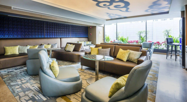 Holiday Inn Express Bangkok Sukhumvit 11 by IHG