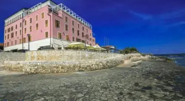 Sanja Apartments Rivarela, Prenota Appartamento Novigrad 