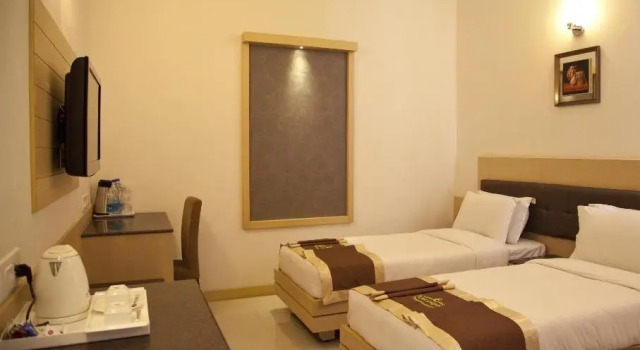 Студия Hotel Prince Gardens