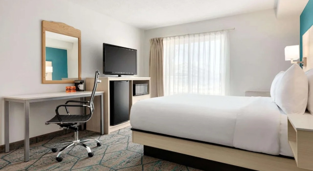 Люкс c 1 комнатой Ramada by Wyndham Miramichi New Brunswick