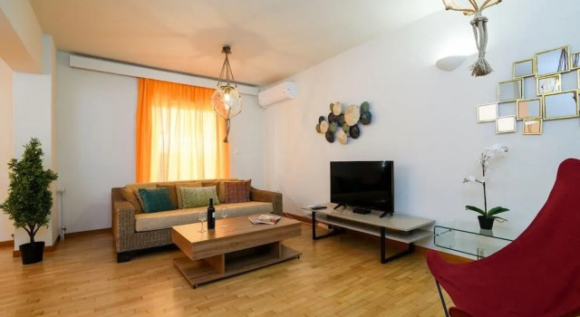 A Diamont of 140 m2 Apt