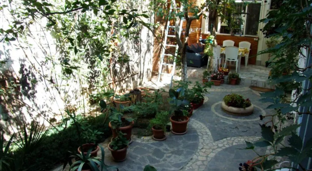 Студия Armines B&B