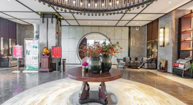 Tianxiachan Binjiang Hotel