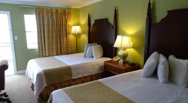 Четырёхместный номер Standard Quality Inn Ocean Springs - Biloxi East