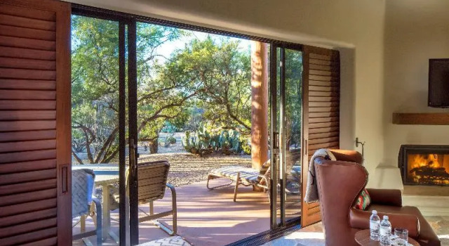 Номер Standard с балконом и с красивым видом из окна Boulders Resort & Spa Scottsdale, Curio Collection by Hilton