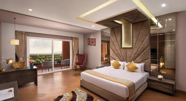 Полулюкс Saya Grand Resort By Treat Thane