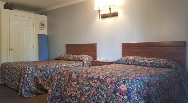 Номер Classic Sierra Crossing Motel