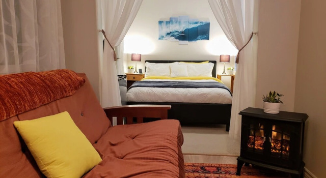 Люкс с видом на реку Kokomo Inn - Tropical Riverfront B&B
