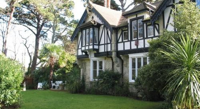 Rylstone Manor, Book Hotel Hoteller i Shanklin med pool, Swimmingpool