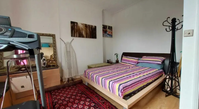 Extra Large One Bedroom Flat With Parking