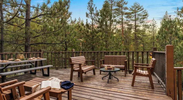 Коттедж Lakeview Cabin w/ Game Room & Deck Near Ski Slopes & Trails Sleeps 16 Waterview by Avantstay