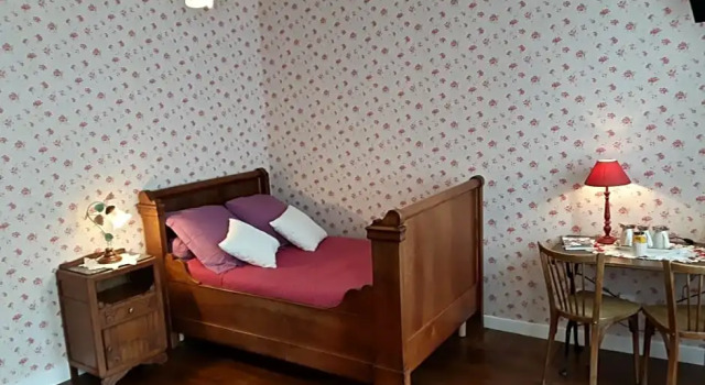 Chambres d'Hôtes et Table d'Hôtes- Valentine 44, Rezervați Hotel Sainte-Mere-Eglise Cotentin