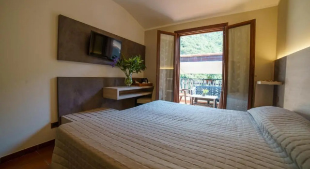 Двухместный номер Superior Hotel Lago Bin