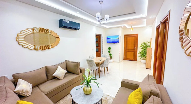 Elite Holiday Homes - Luxury & Centric Flat, Rezerwuj Apartament Hotele w Tanger-Tetouan z parkingiem, Parking