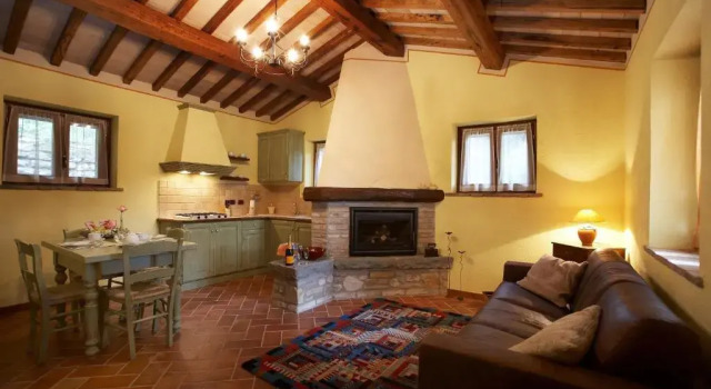 Casale Favilluta, Buchen Sie Hotel Petrignano Umbrien