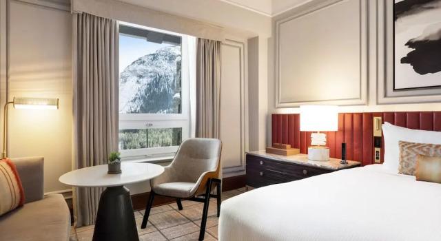 Четырёхместный номер Standard Fairmont Banff Springs Gold Experience