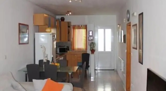 Семейные апартаменты с балконом и с видом на море Malo Misto Apartments