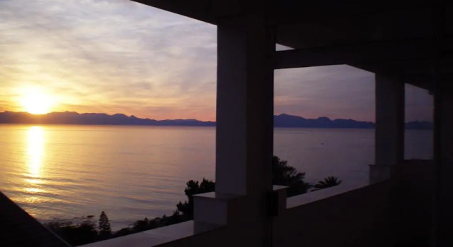 Люкс Royal Penguinden - Private Villa with Sea Views