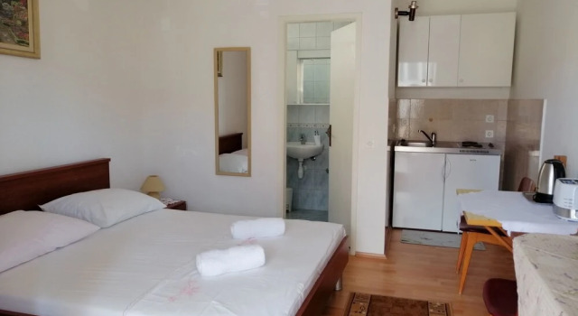 Apartments Emmas studio, Prenota Appartamento Stari Grad 