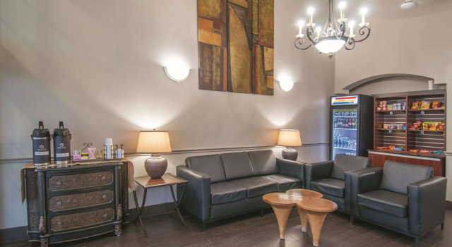 La Quinta Inn San Antonio AlamoDome South, Varaa Hotelli Hotellit Bexar County aamiaisella, Aamiainen