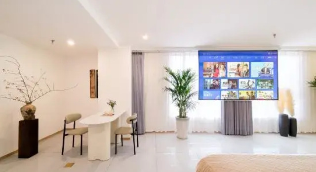 Люкс Luxury Qing Resident Homestay (Zhouzhi Water Street Fireworks Lane Store)