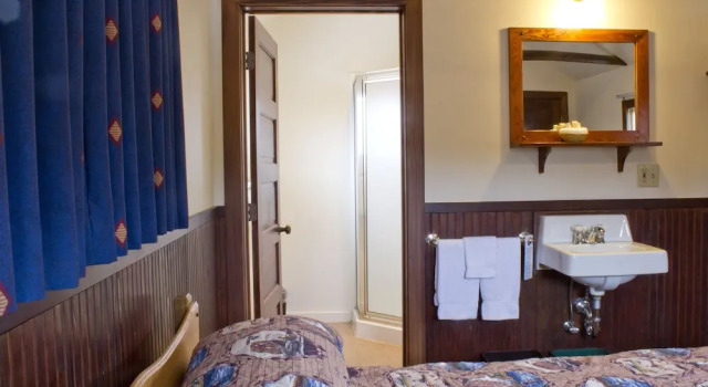 Номер Standard Lake Lodge Cabins - Inside the Park