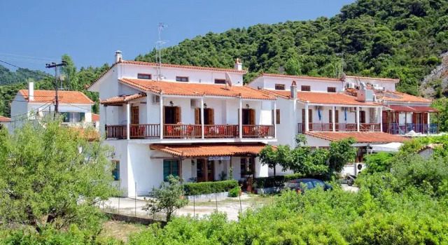 Panormos Maisonettes