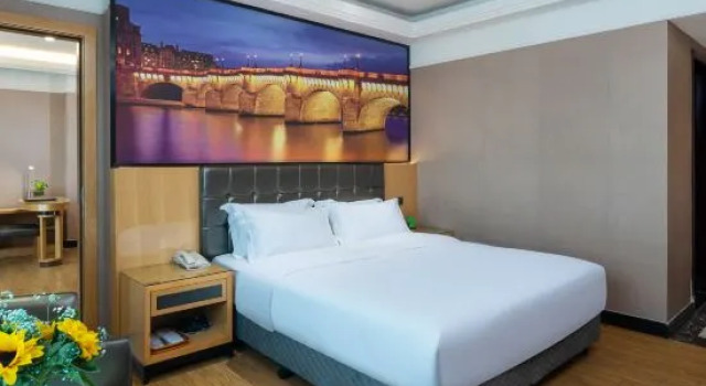 Люкс Business Dong Chang Hotel (Dongguan Hengli China Resources Shopping Plaza)