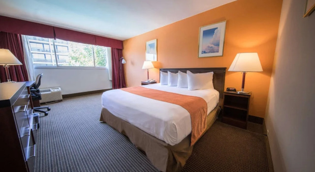 Двухместный номер Howard Johnson by Wyndham Fullerton/Anaheim Conference Cntr