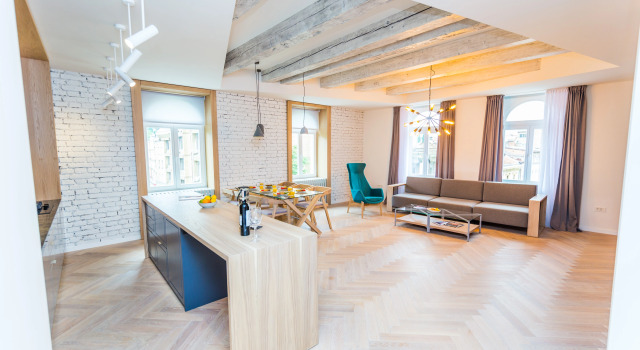Sunny Design Loft-best Location-amazing View, Забронировать Бутик-отель Бутик-отели Сараево, рядом с Gazi Husrev-beg Mosque in Sarajevo, Бутик-отель