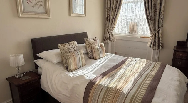 Апартаменты Comfort Spring Garden Guest House