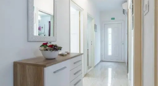 Holiday Home Tamjan, Забронировать Отель Супетар Брач