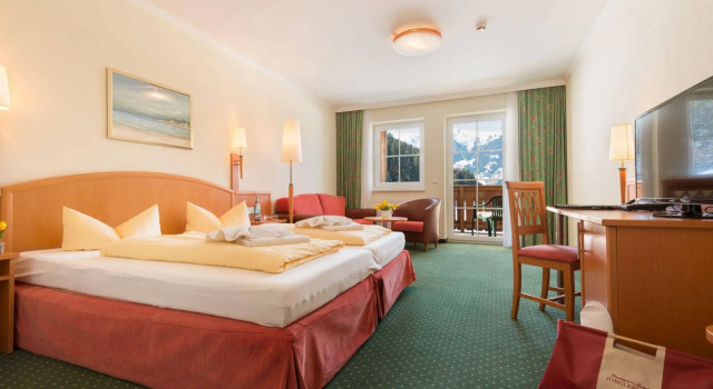 Hotel Jörglerhof, Book Hotel Hainzenberg Zillertal