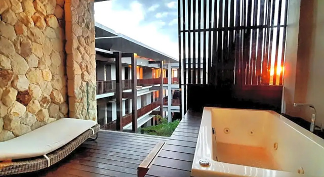 Двухместный Studio Suite с видом на сад Wyndham Tamansari Jivva Resort Bali