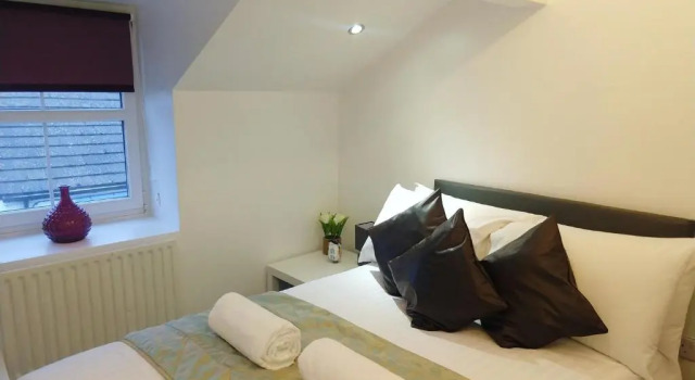Derwent Street Apartment 3 - Self Contained - 2 Bed Self Catering Apartment, Varaa Huoneisto Asunnot kohteessa Merseyside, Huoneisto