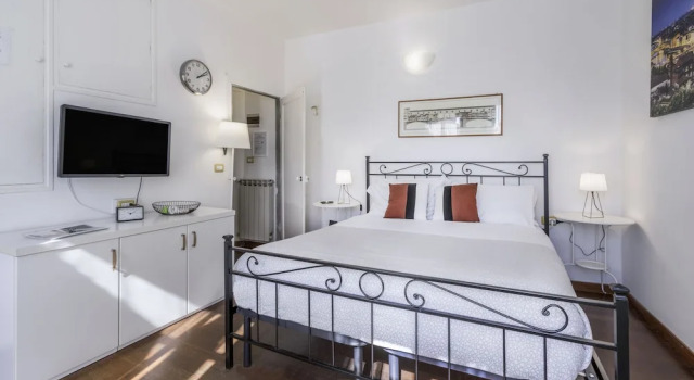 Wine Apartments Florence Prugnolo, Забронировать Апартаменты/квартира Флоренция Тоскана, рядом с Дворец Медичи-Риккарди