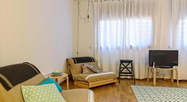 Tata's House, junto playa y Barcelona Centro, Забронировать Отель Масноу Коста-дель-Маресме