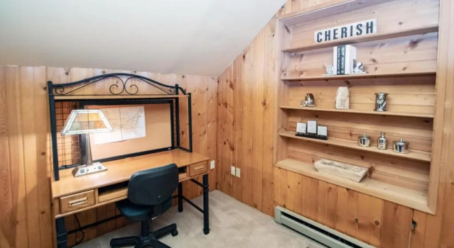 Looking Glass Inn, Prenota Bed & breakfast Hotel a Indiana con parcheggio, Parcheggio